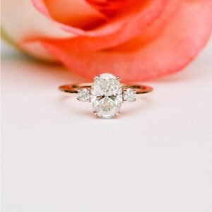 Oval Cut Moissanites